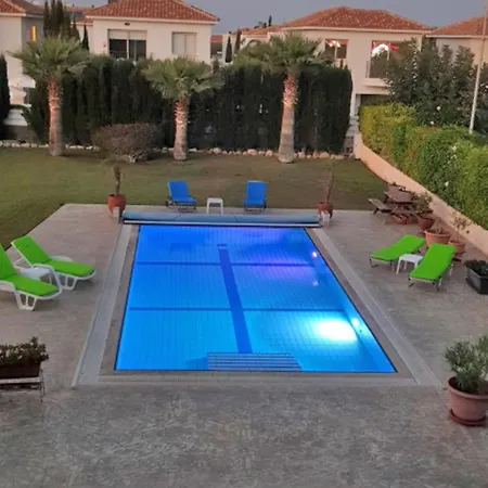 Loubna 4 Bed Central Βίλα Πρωταράς